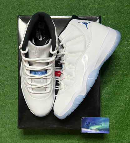 Jordan 11 Legend Blue