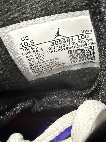 Jordan 8 Bugs Bunny 10.5 Men/12 Women “Preowned”
