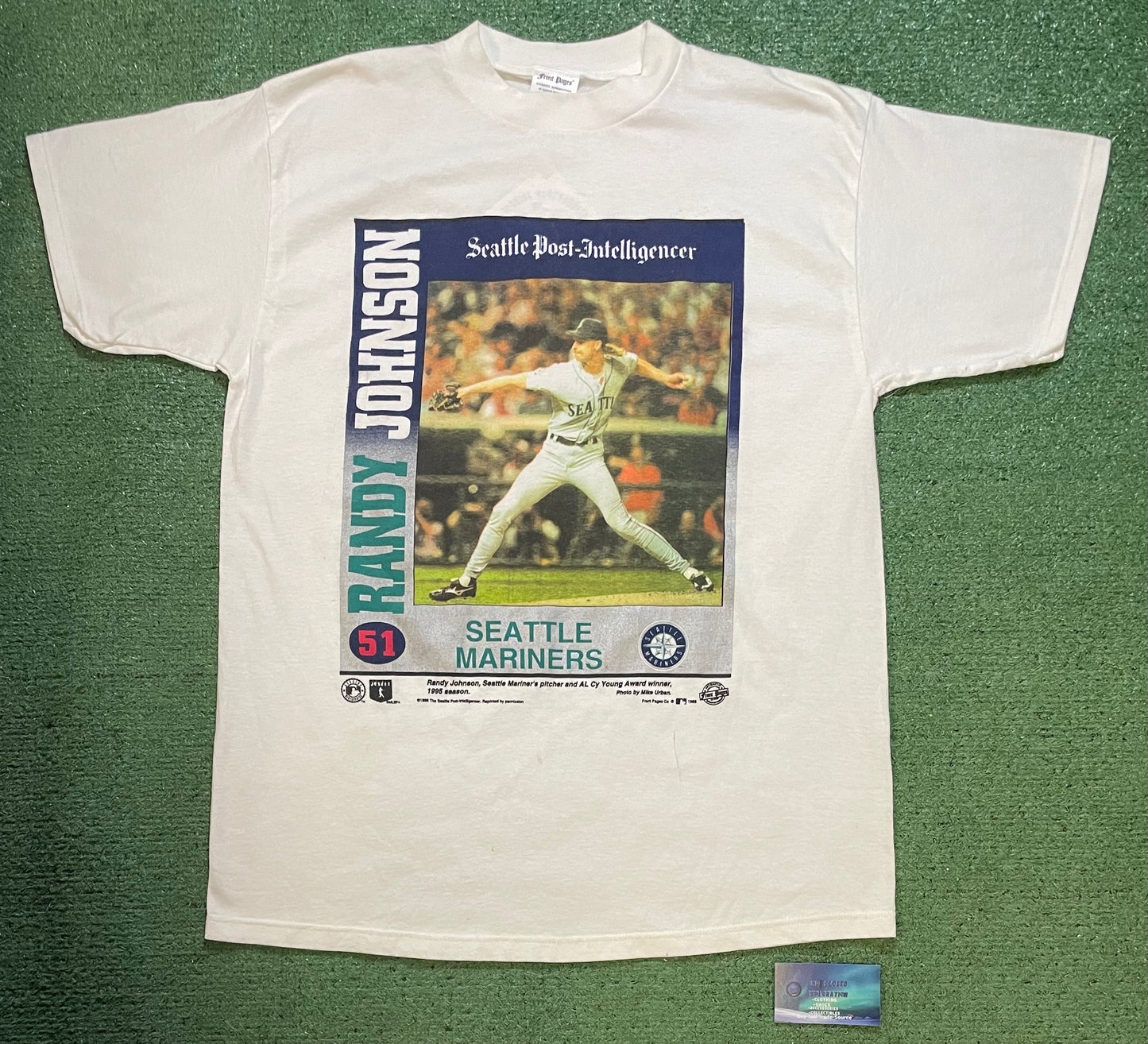 Vintage 1990s Randy Johnson Seattle Mariners newspaper tee