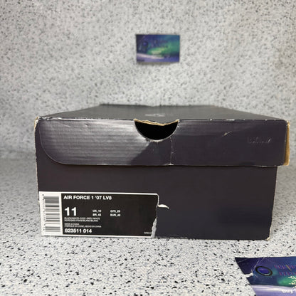 Nike Air Force 1 Chenille Swoosh 11 Men “Preowned”