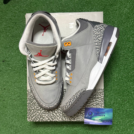 Jordan 3 Cool Grey 8.5 Men/10 Women “Preowned”