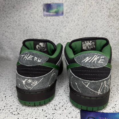 Nike Dunk SB Low There 10 Men/11.5 Women “Preowned”