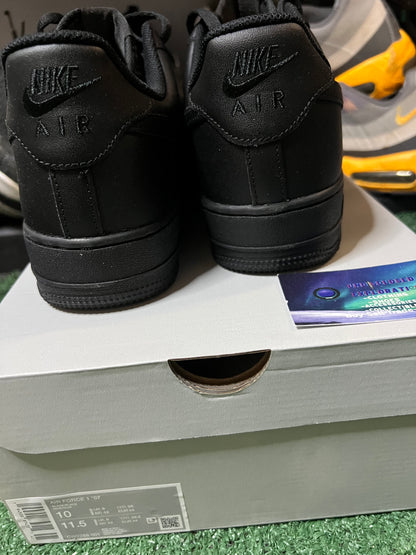 Nike Air Force 1 low triple black