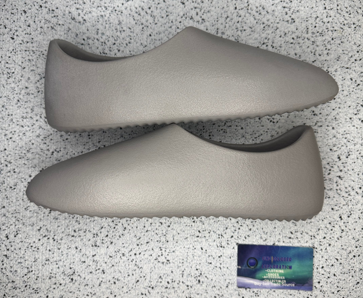 Yzy SL-01 Grey 9 Men/10.5 Women “Preowned”
