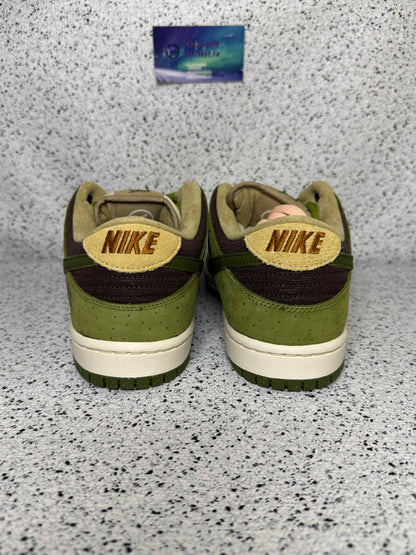 Nike SB  Dunk Low Yuto Matcha