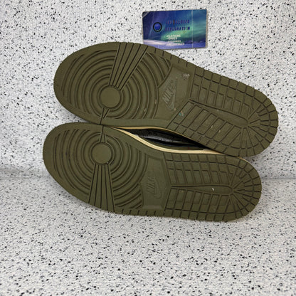 Jordan 1 Low Medium Olive 9 Men “Preowned”
