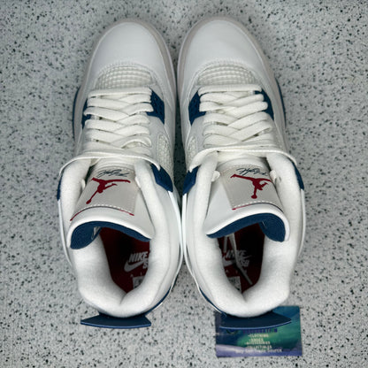 Jordan 4 SB Navy
