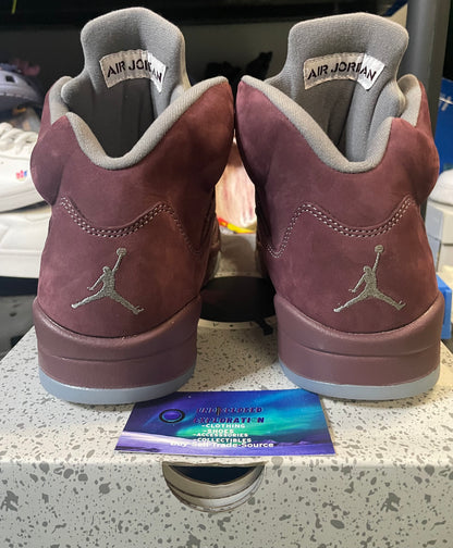 Air Jordan 5 burgundy size 10men/11.5women