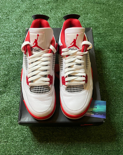 Air Jordan 4 Fire Red 2020 size 8men/9.5women