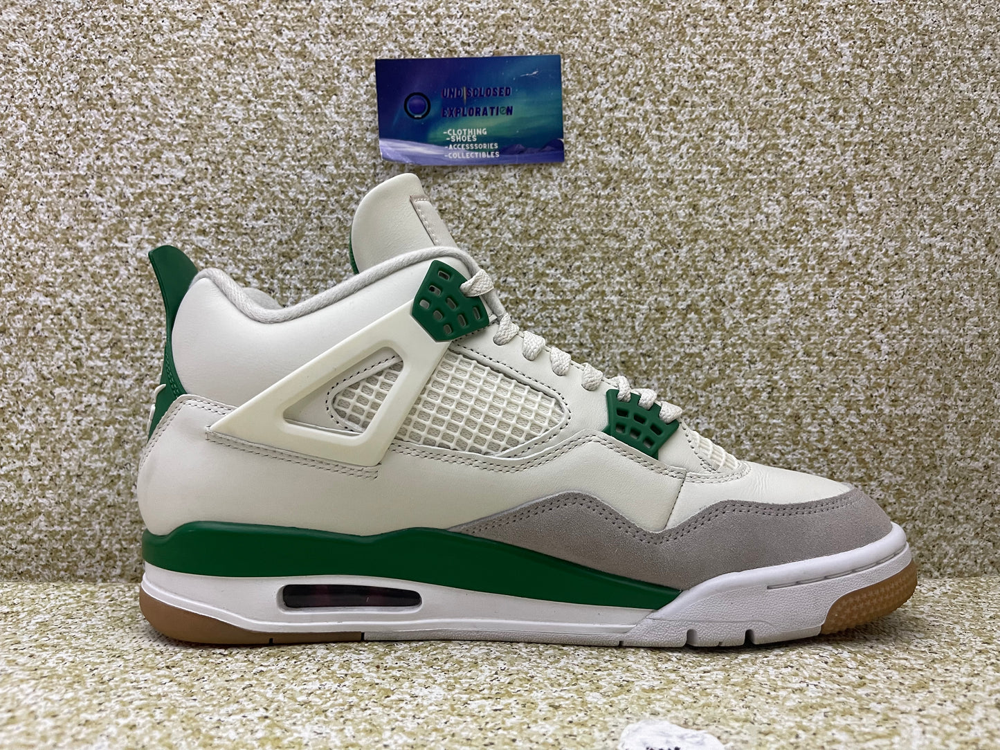 Jordan 4 Pine Green 10 Men/11.5 Women “Preowned”