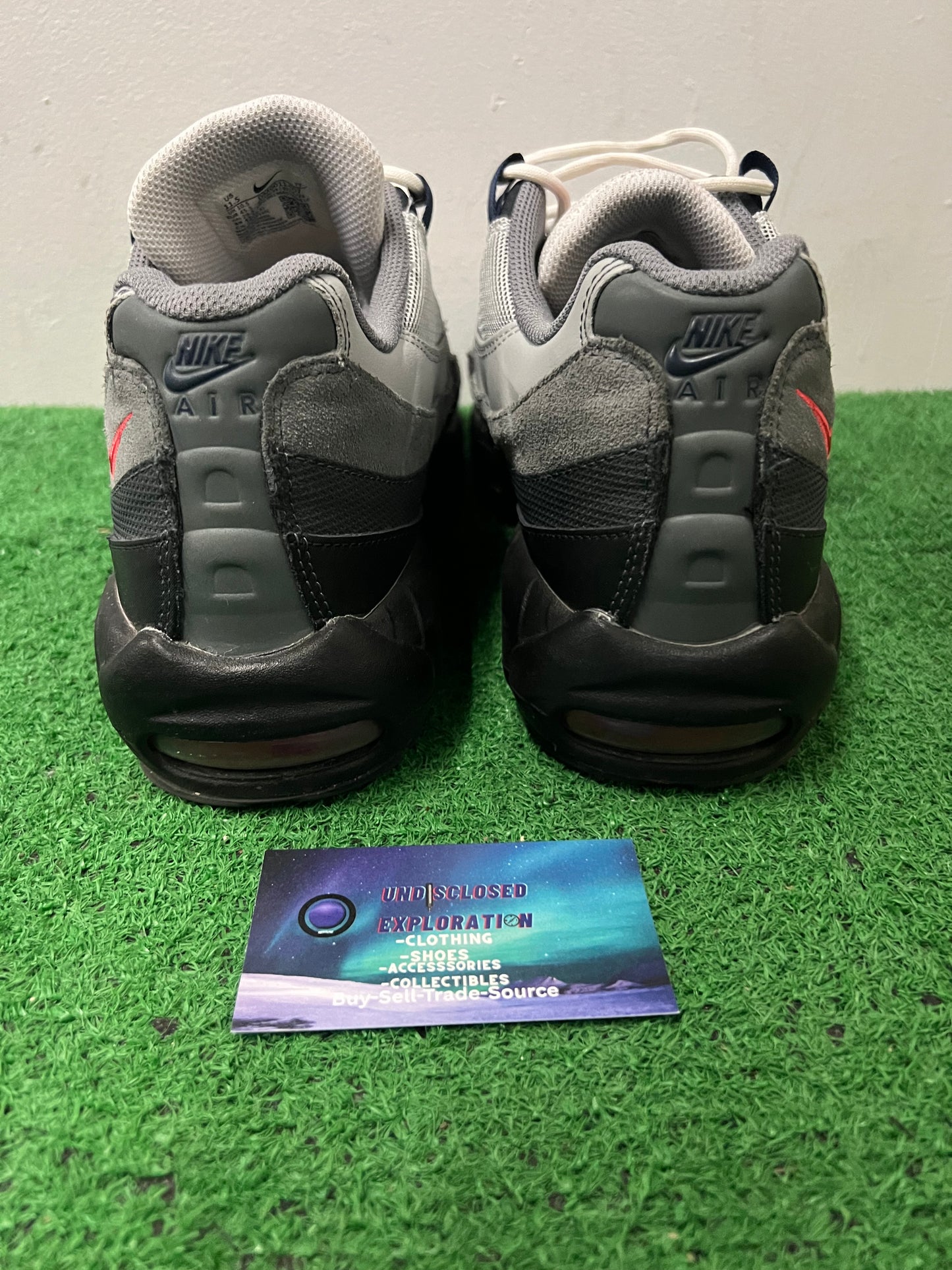 Air max 95 smoke grey size 11.5men/13women