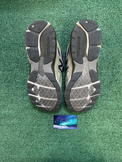 New Balance 990v3 teddy santis khaki orange size 10men/11.5women