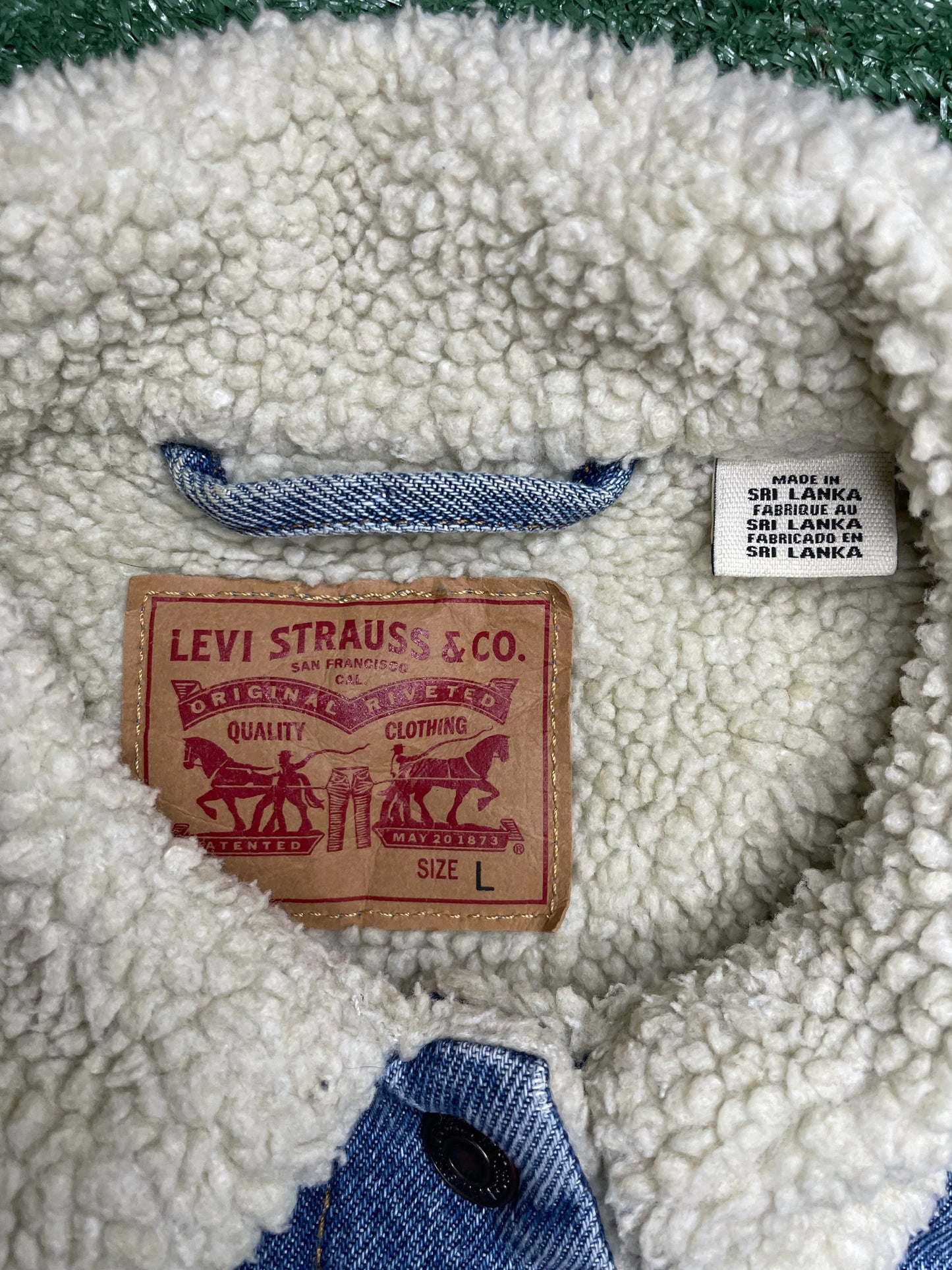 Vintage Levi sherpa Jean jacket