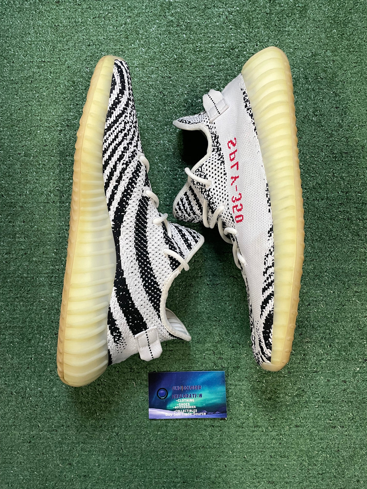 Yeezy boost 350 V2 zebra size 13men/14.5women