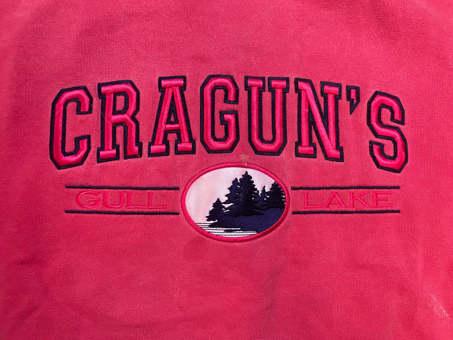 Vintage 1990s Cragun’s embroidered red crewneck