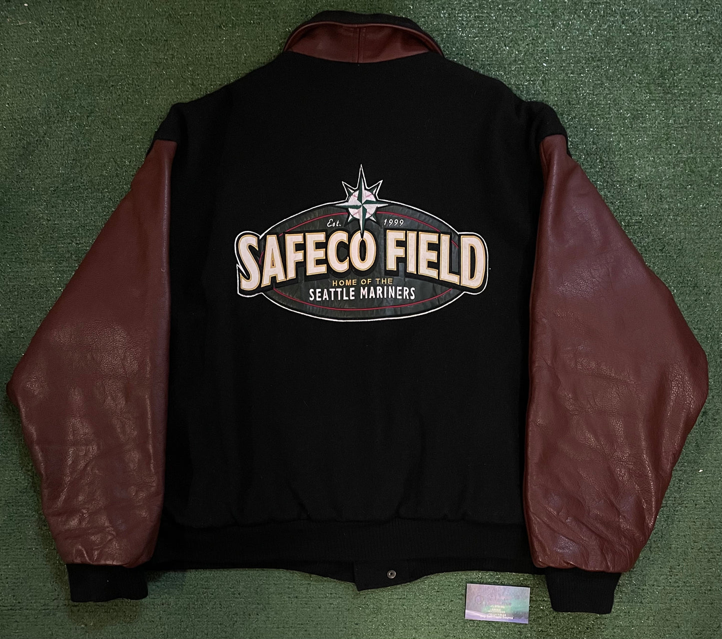 Vintage 1990s Safeco Field Home of the Seattle mariners suede and leather jacket