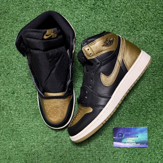 Jordan 1 Black Metallic Gold