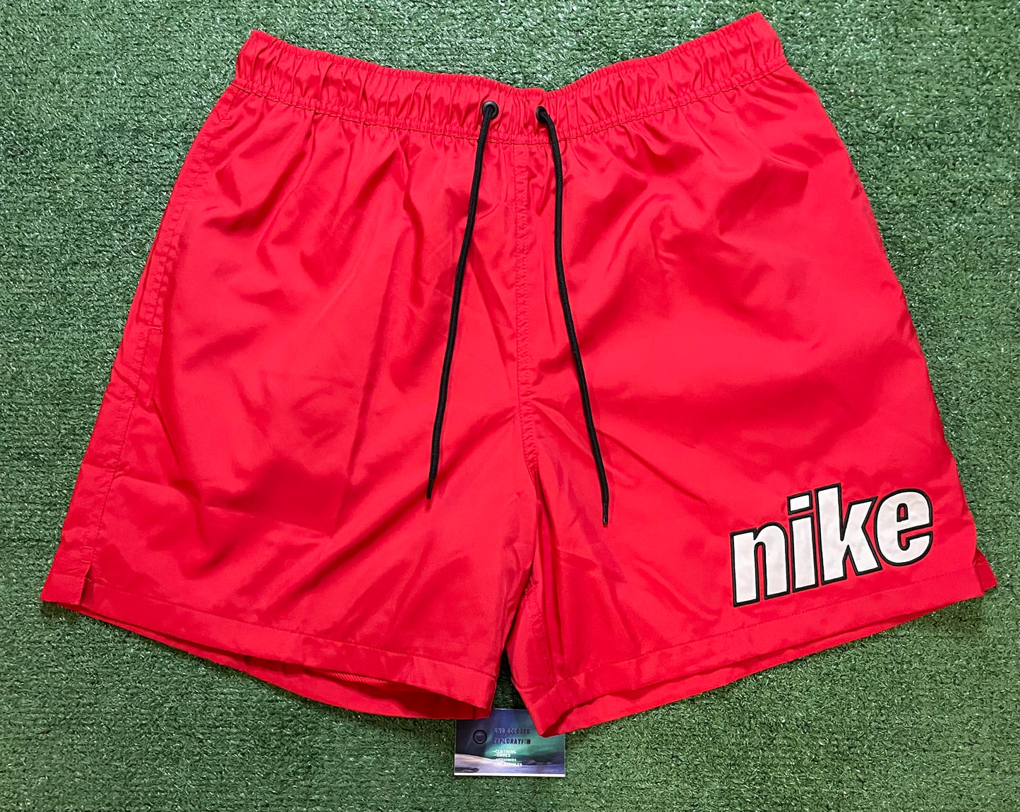 Nike club flow red essential shorts