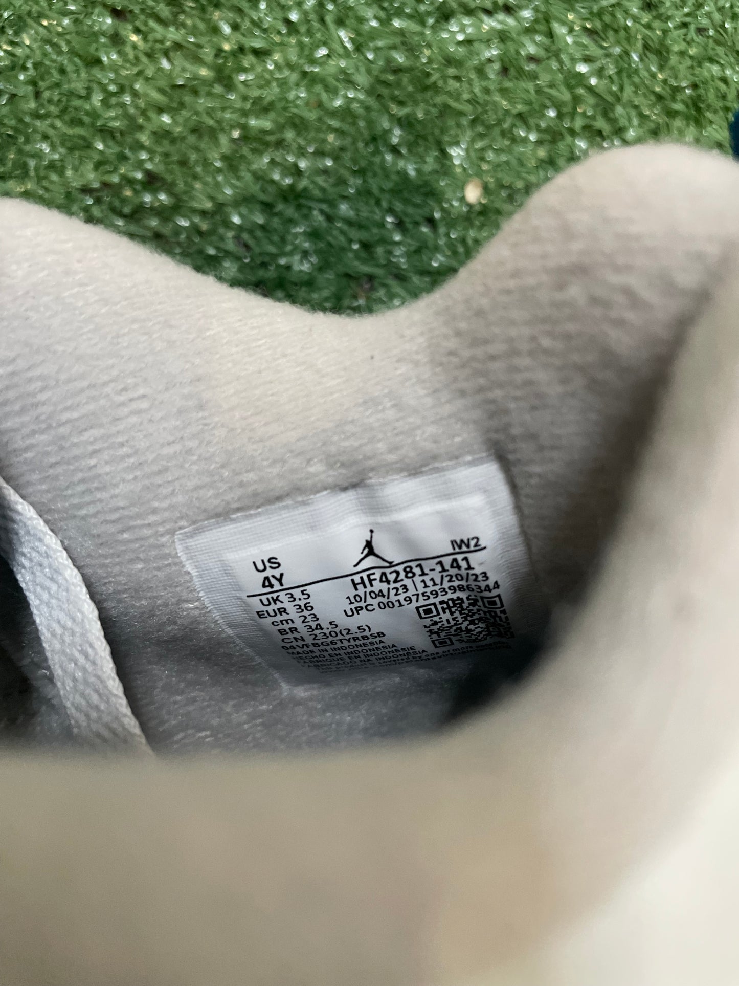 Jordan 4 Military Blue 2024