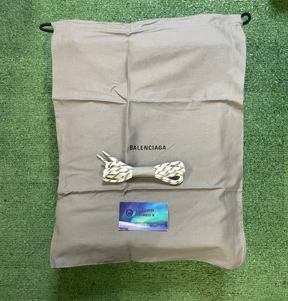 Balenciaga triple S beige size 8men/9.5women(EU 41)