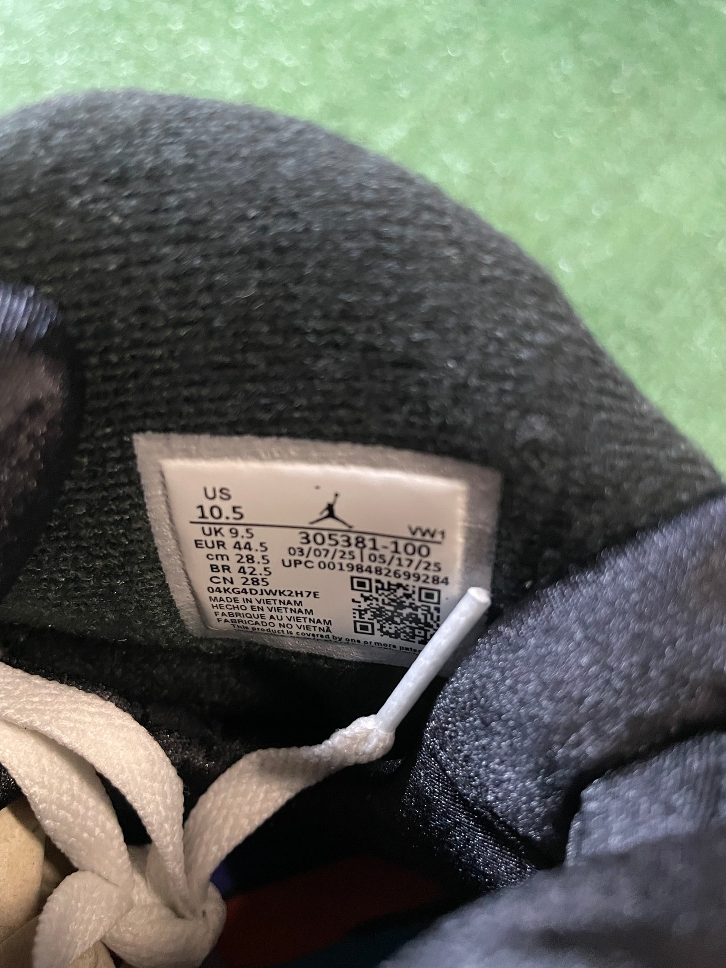 Air Jordan 8 Retro bugs bunny 2025