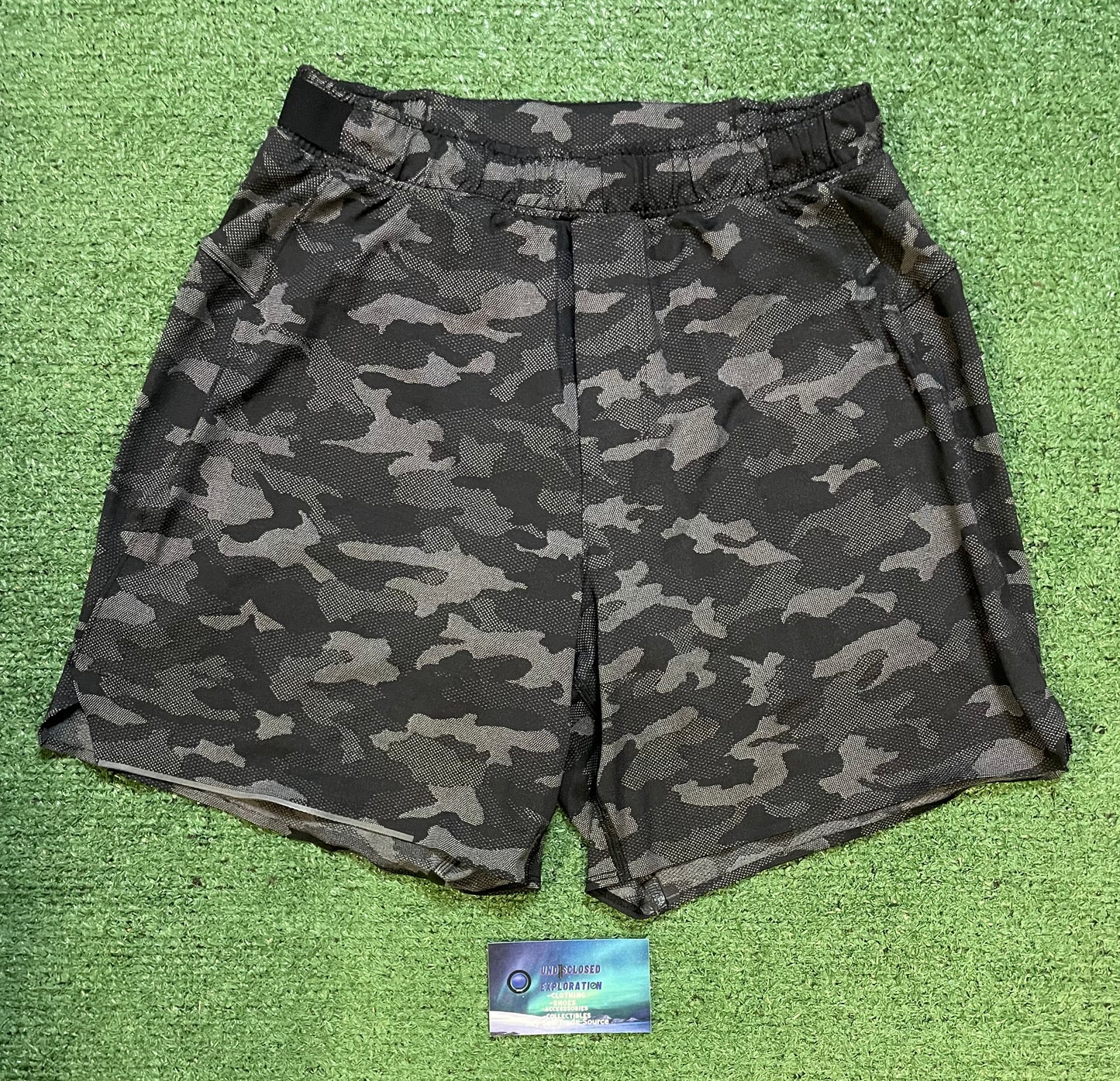 Lululemon pace breaker black camo shorts