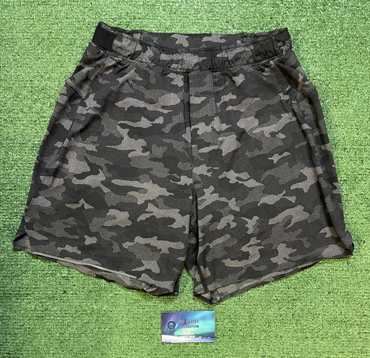 Lululemon pace breaker black camo shorts