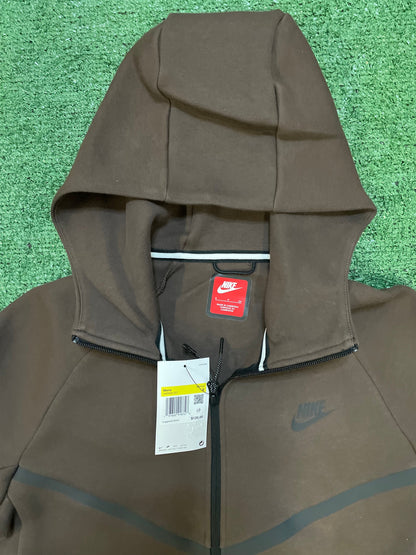 Nike Tech baroque brown sweatsuit