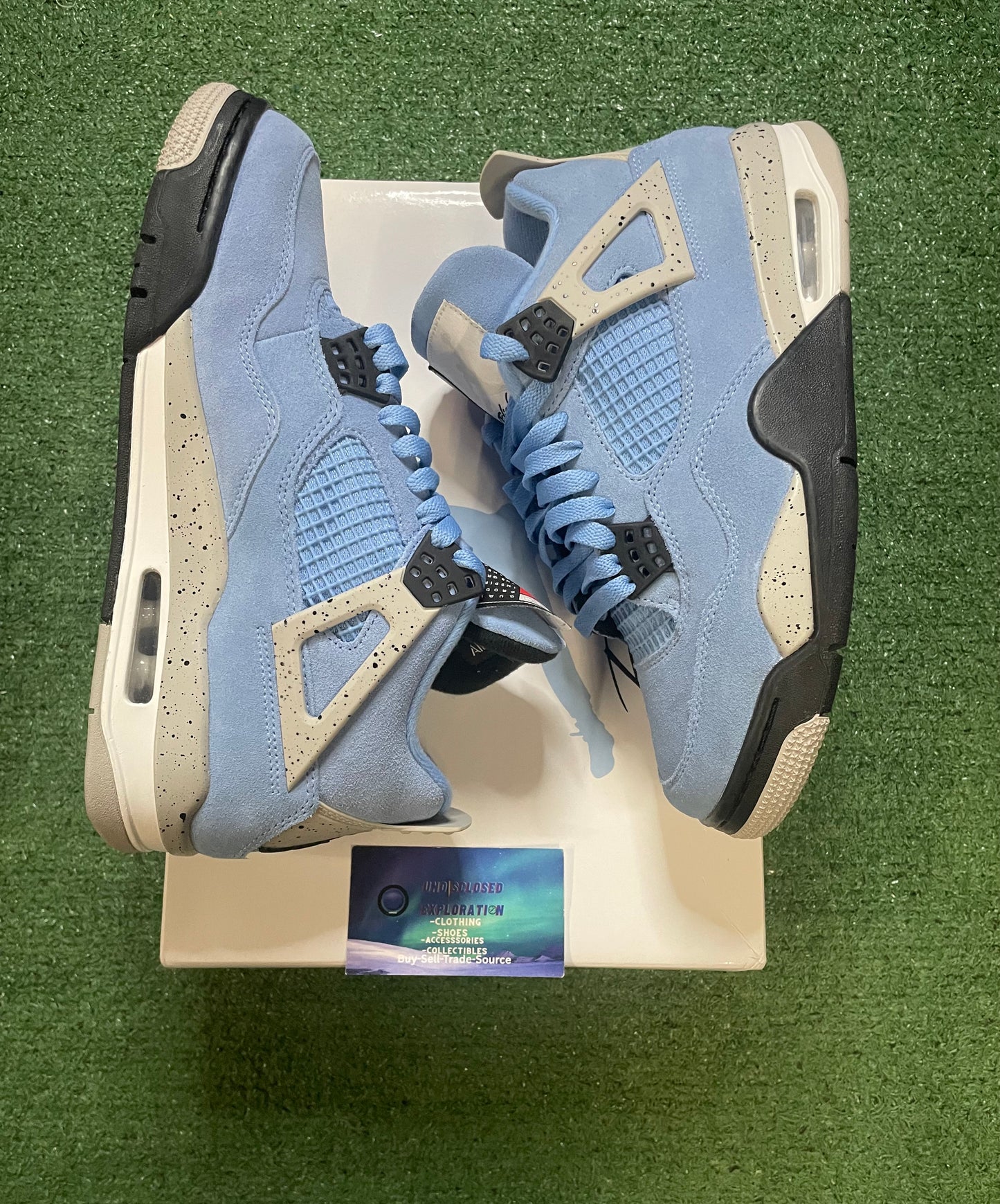 Air Jordan 4 Retro university blue size 8men/9.5women