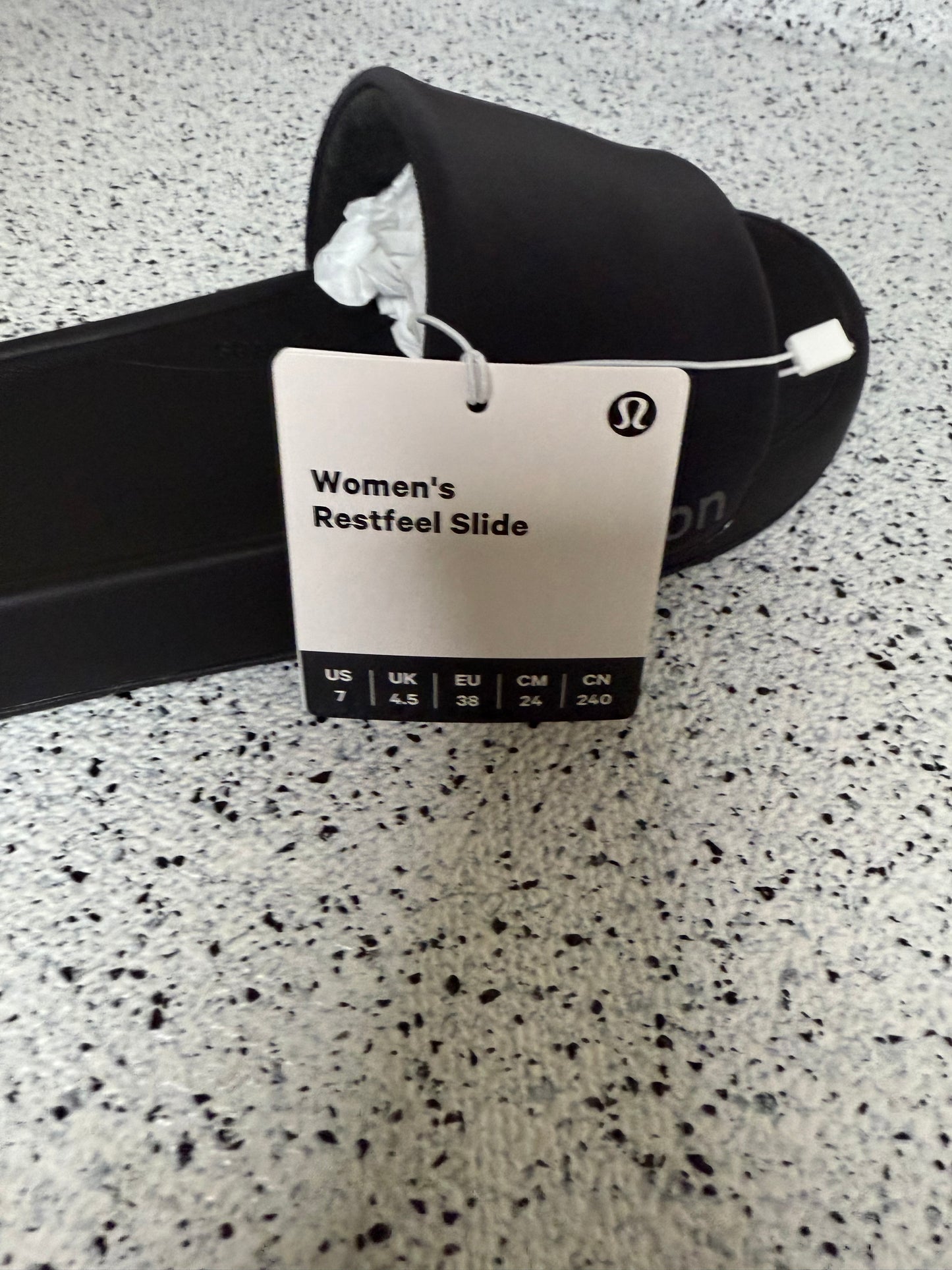 Lululemon Restfeel Slide