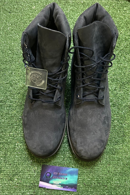 Timberland 6 inch dark blue suede boot 10.5men/12women
