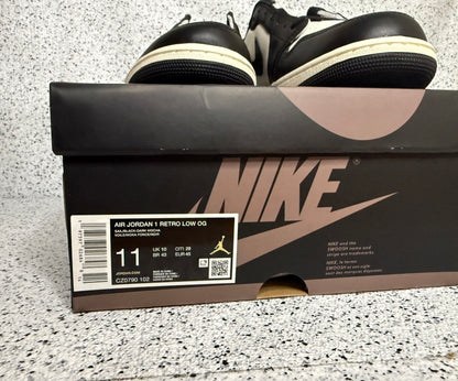 Jordan 1 Low Mocha