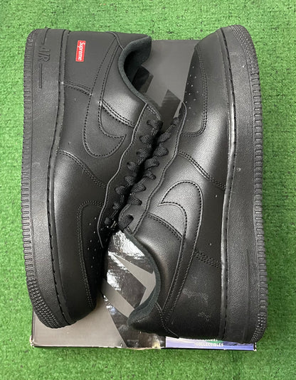 Nike Air Force 1 low supreme black size 10men/11.5women