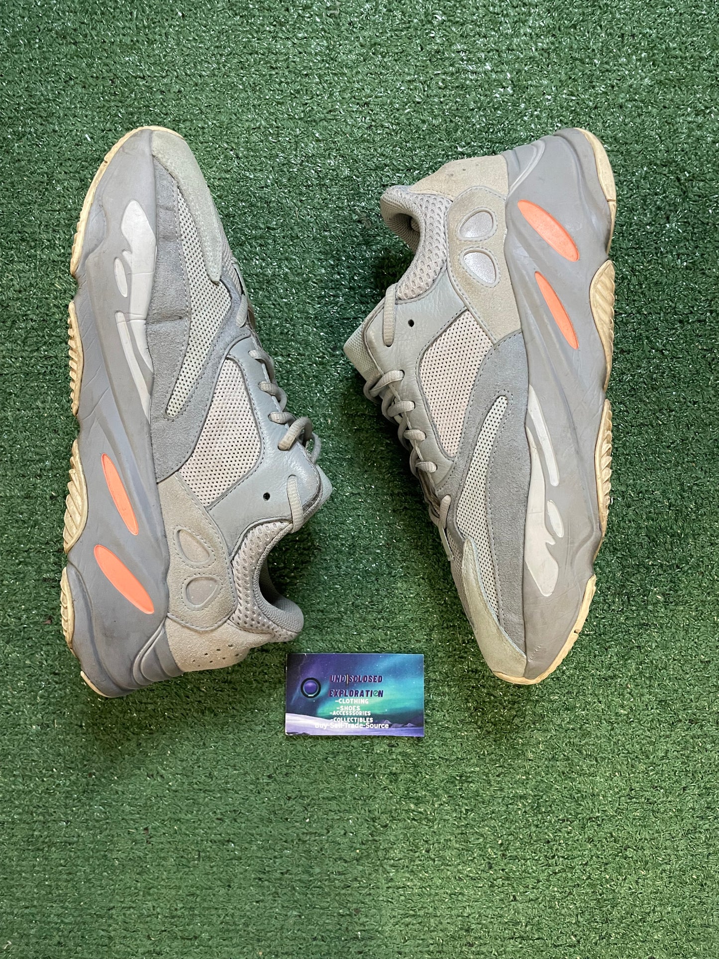 AdidasYeezy 700 interia size 11men/12.5women