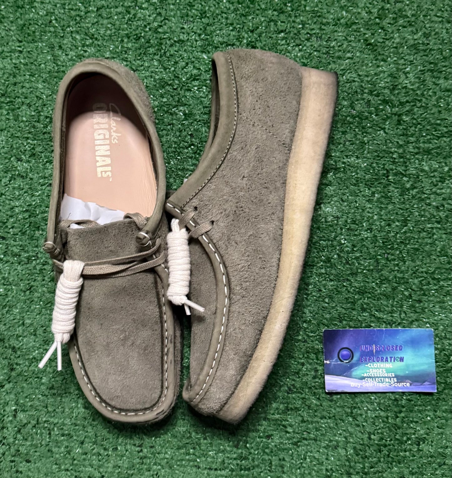 Clark Orignals Wallabee 9.5 Men/11 Women “Preowned”