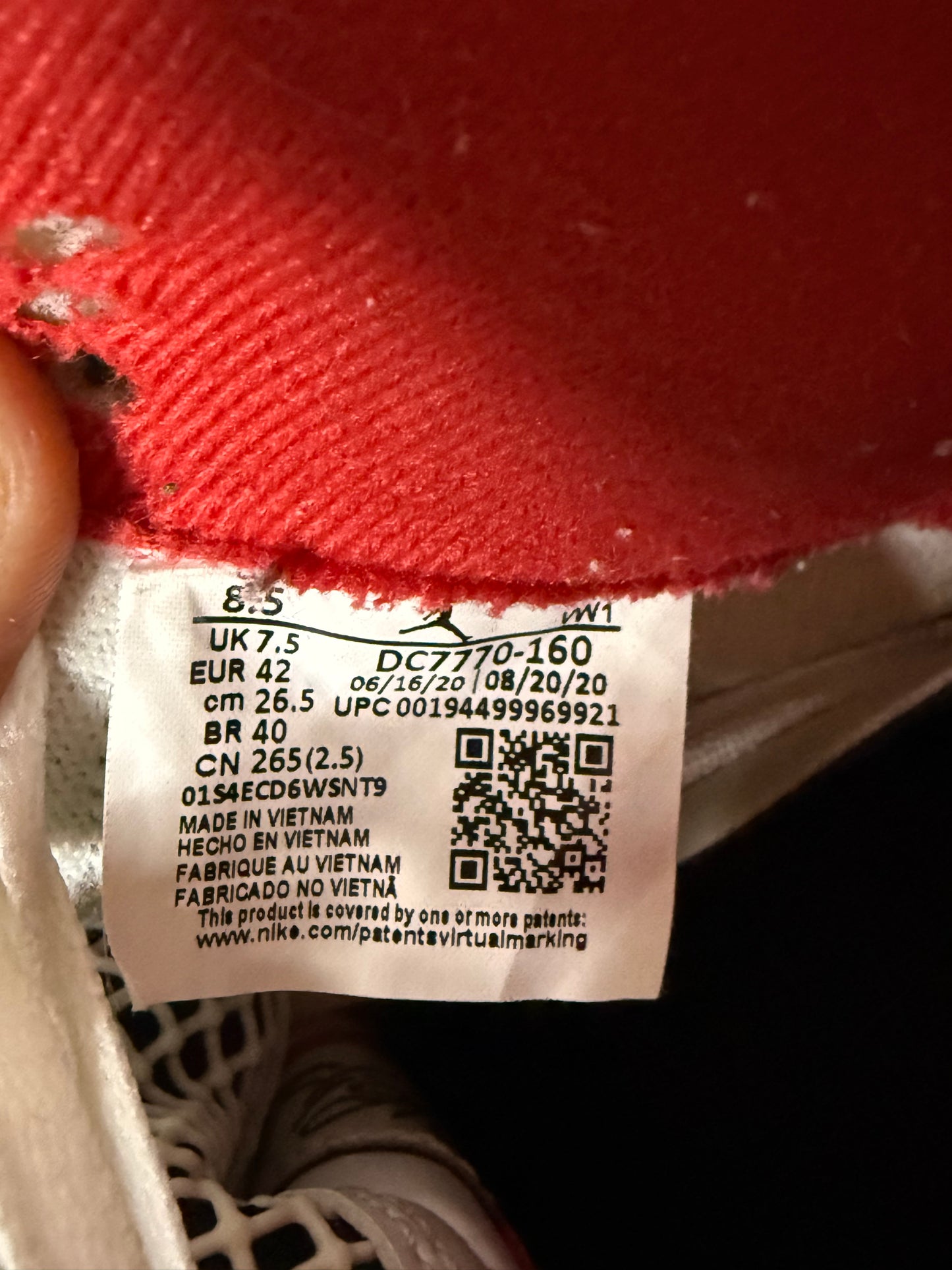 Jordan 4 Fire Red 8.5 Men/10 Women “Preowned”