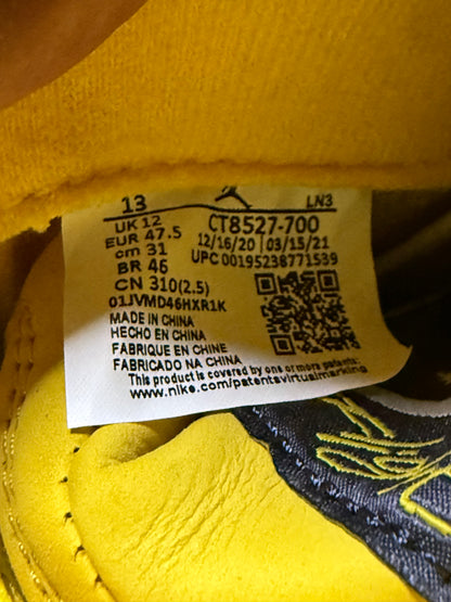 Jordan 4 Lightning