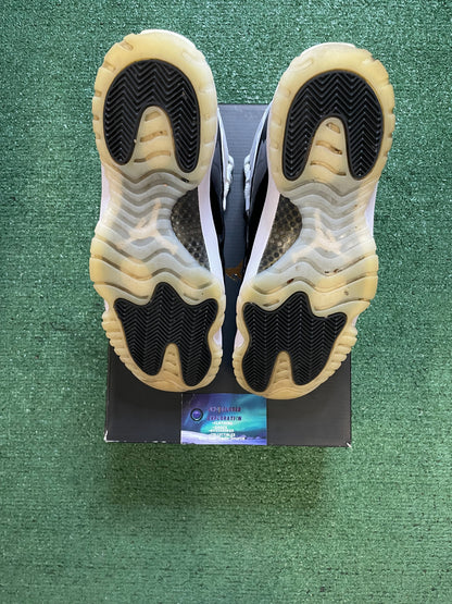 Air Jordan 11 dmp size 11men/12.5women