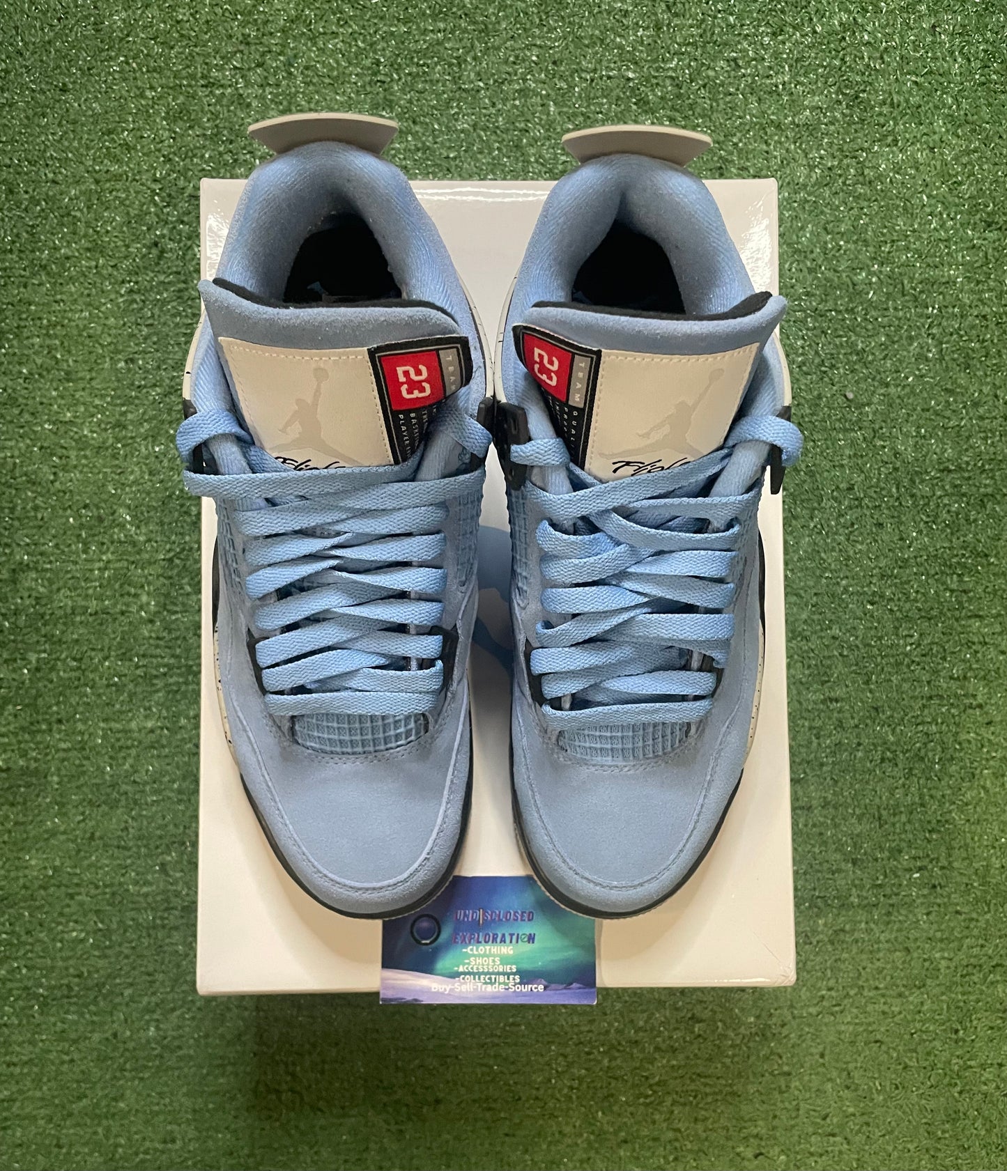 Air Jordan 4 Retro university blue size 8men/9.5women