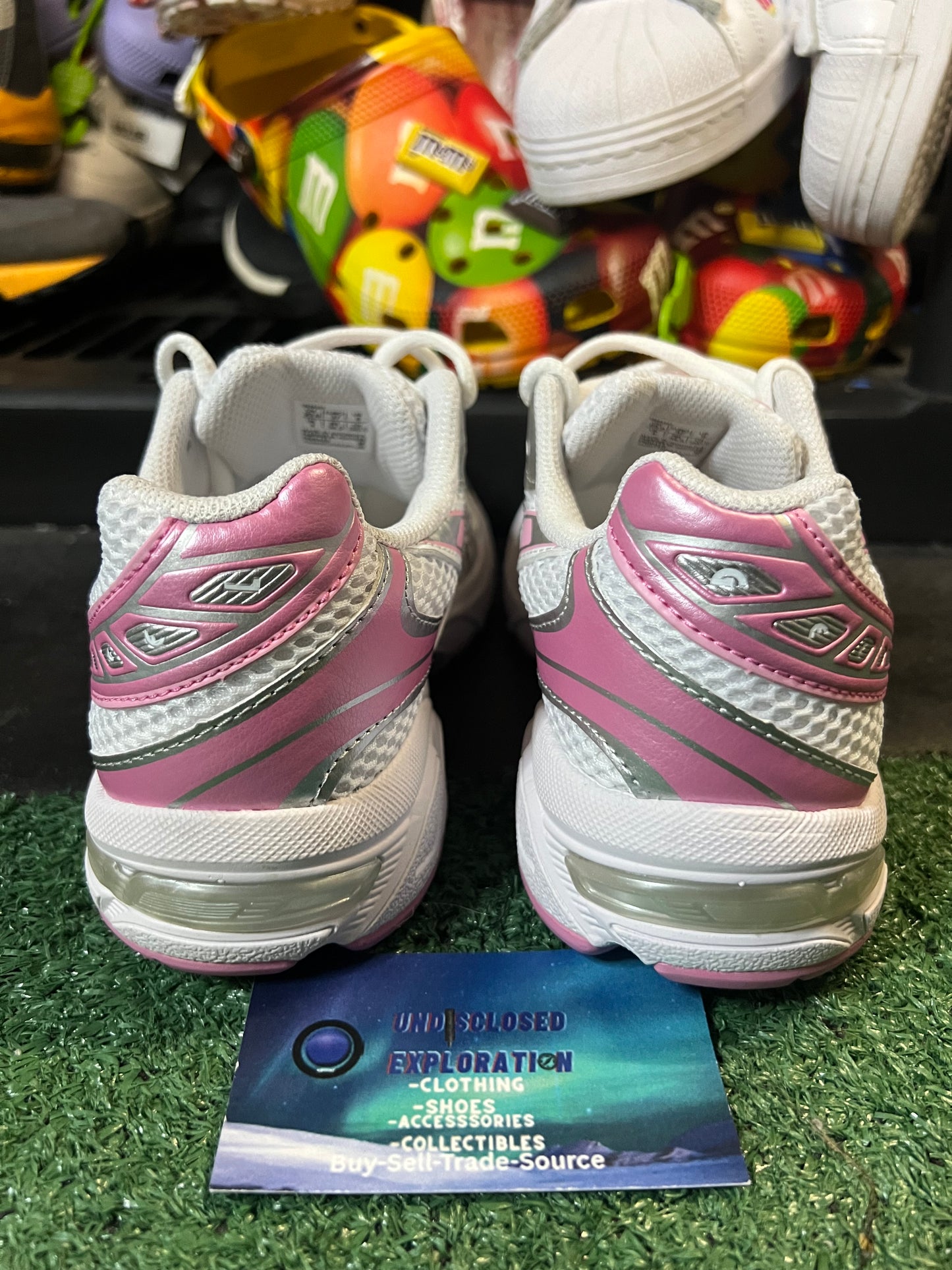 ASICS 1130  white silver pink