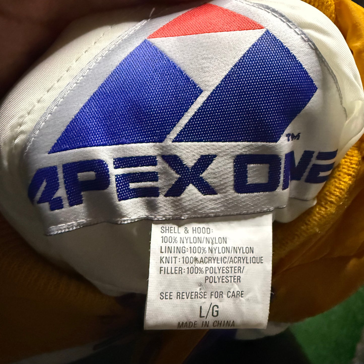 Vintage Washington Huskies Jacket Apex