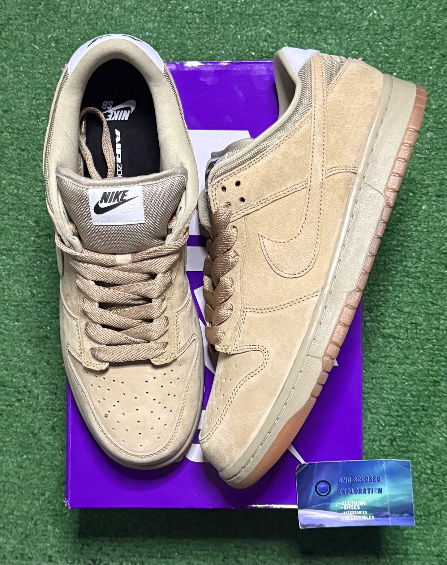 Nike Dunk SB Low Parachute Beige