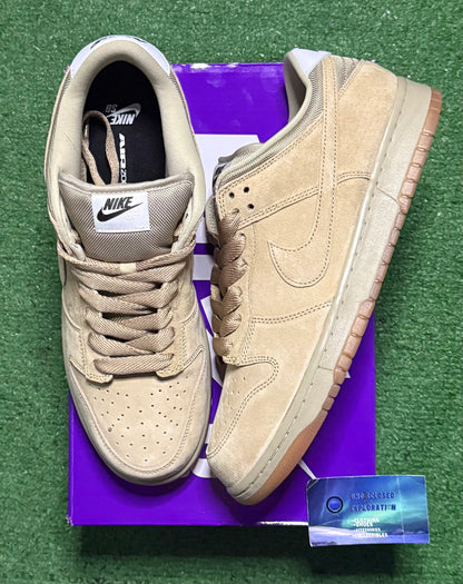 Nike Dunk SB Low Parachute Beige