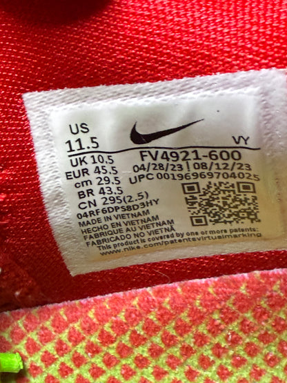 Kobe 6 Reverse Grinch 11.5 Men/13 Women “Preowned”