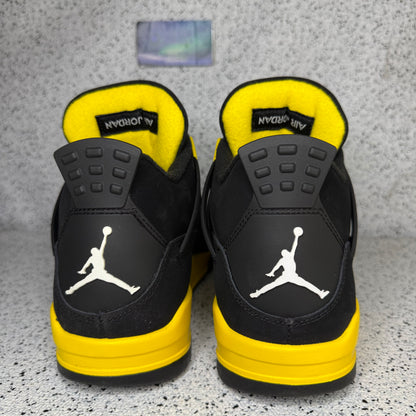 Jordan 4 Thunder 10.5 Men “Preowned”