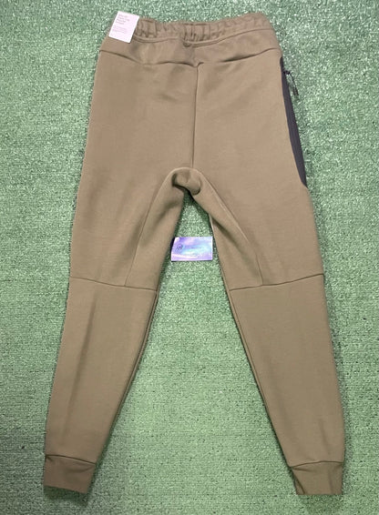 Nike Tech fleece jogger medium olive green