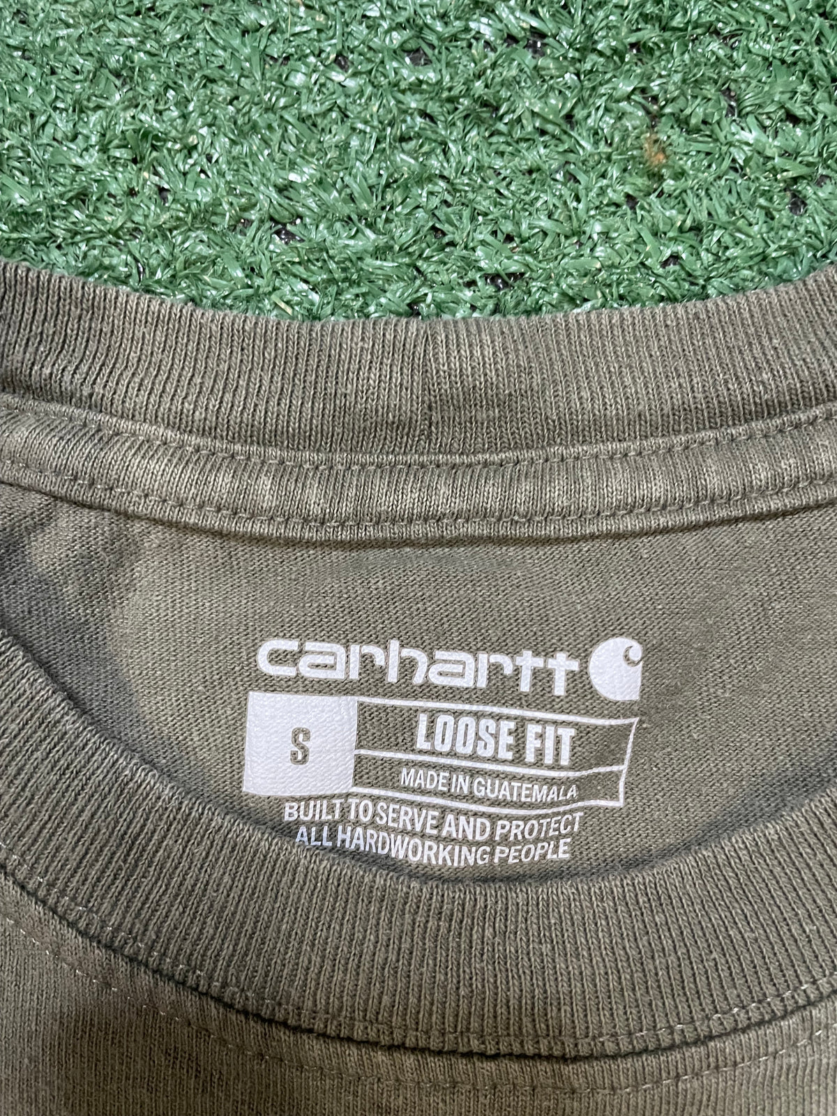 Carhartt olive pocket tee