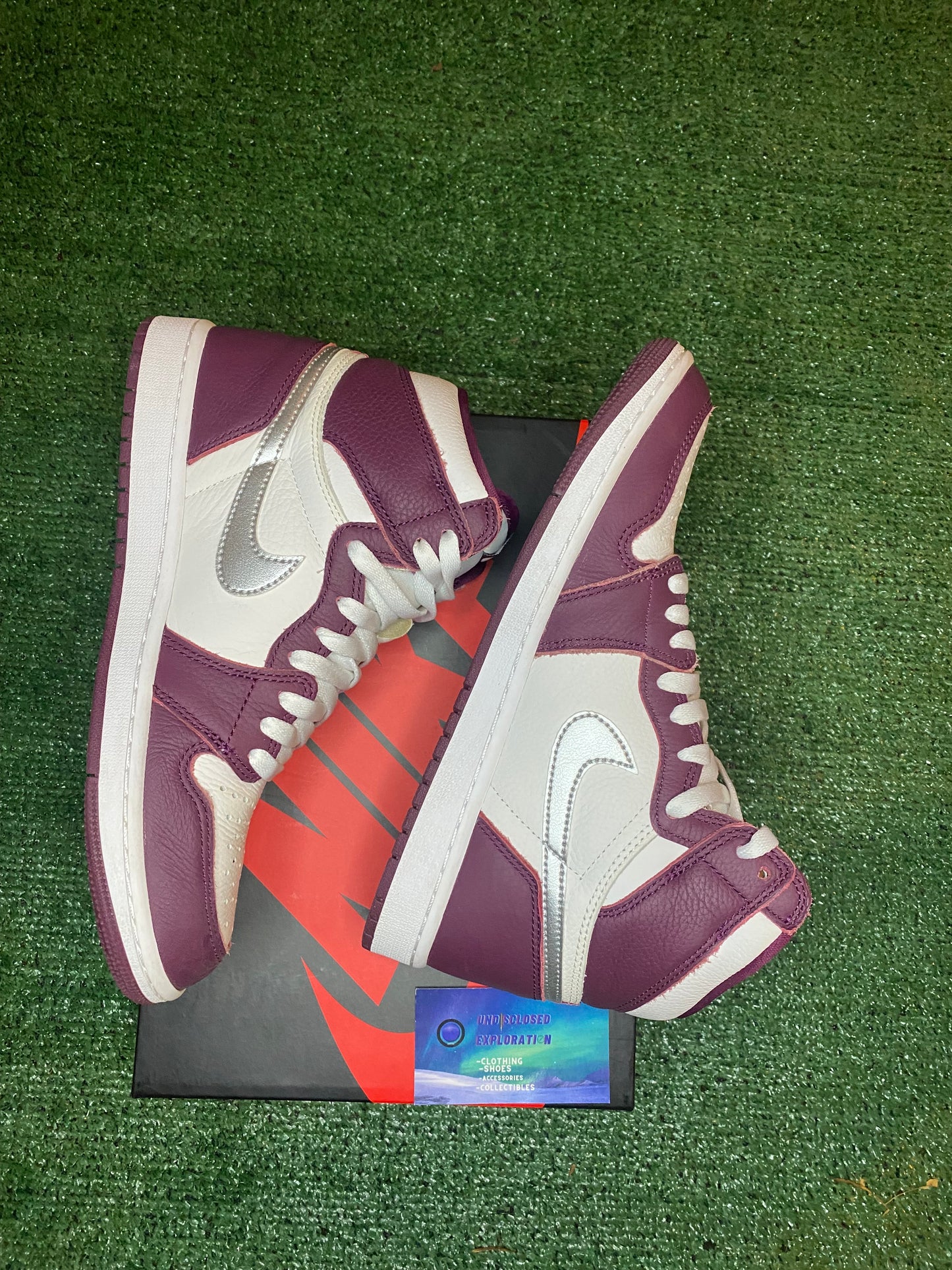 Jordan 1 high bordeaux size 8men/9.5women