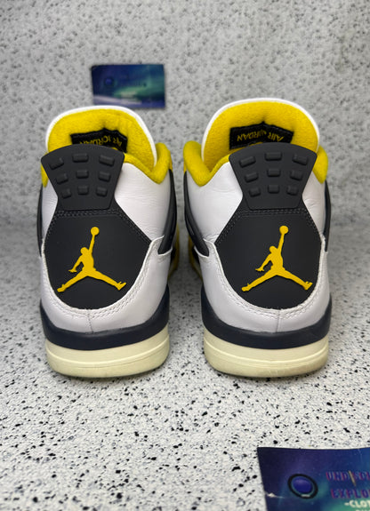 Jordan 4 Sulfur 9.5 Men/11 Women “Preowned”