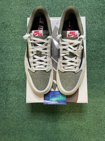 Air Jordan 1 Low Travis Scott medium olive size 11men/12.5women